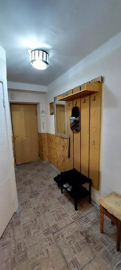 Quiet Luxury Apartment Near The Metro Lukyanovka. 基輔