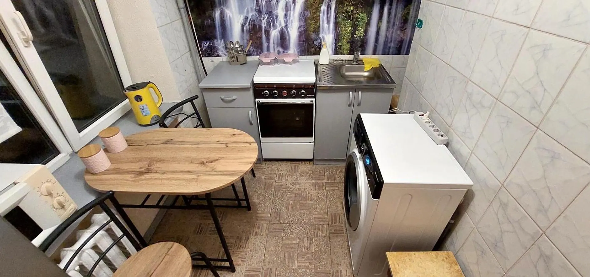 Quiet Luxury Apartment Near The Metro Lukyanovka. 基輔