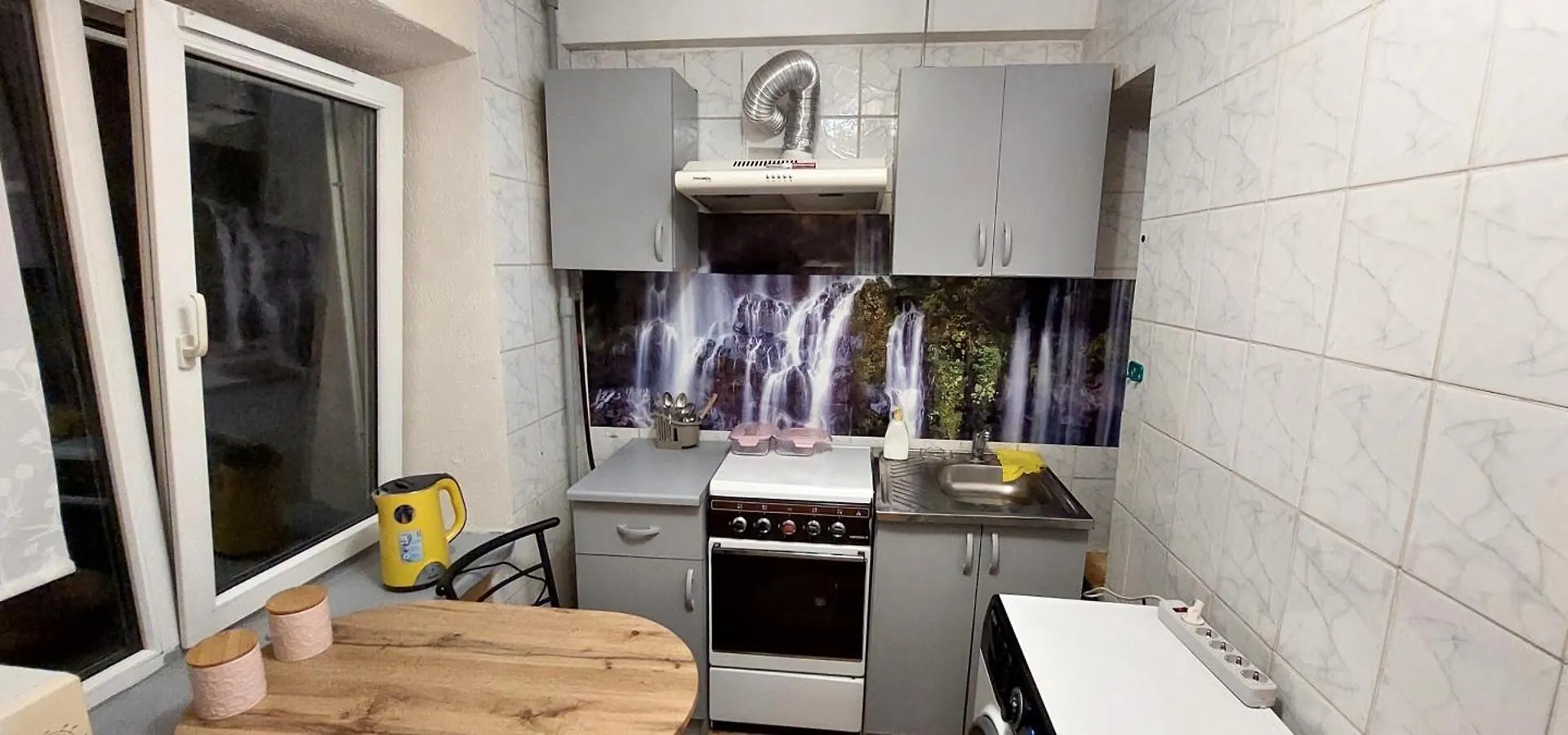 Quiet Luxury Apartment Near The Metro Lukyanovka. 基輔